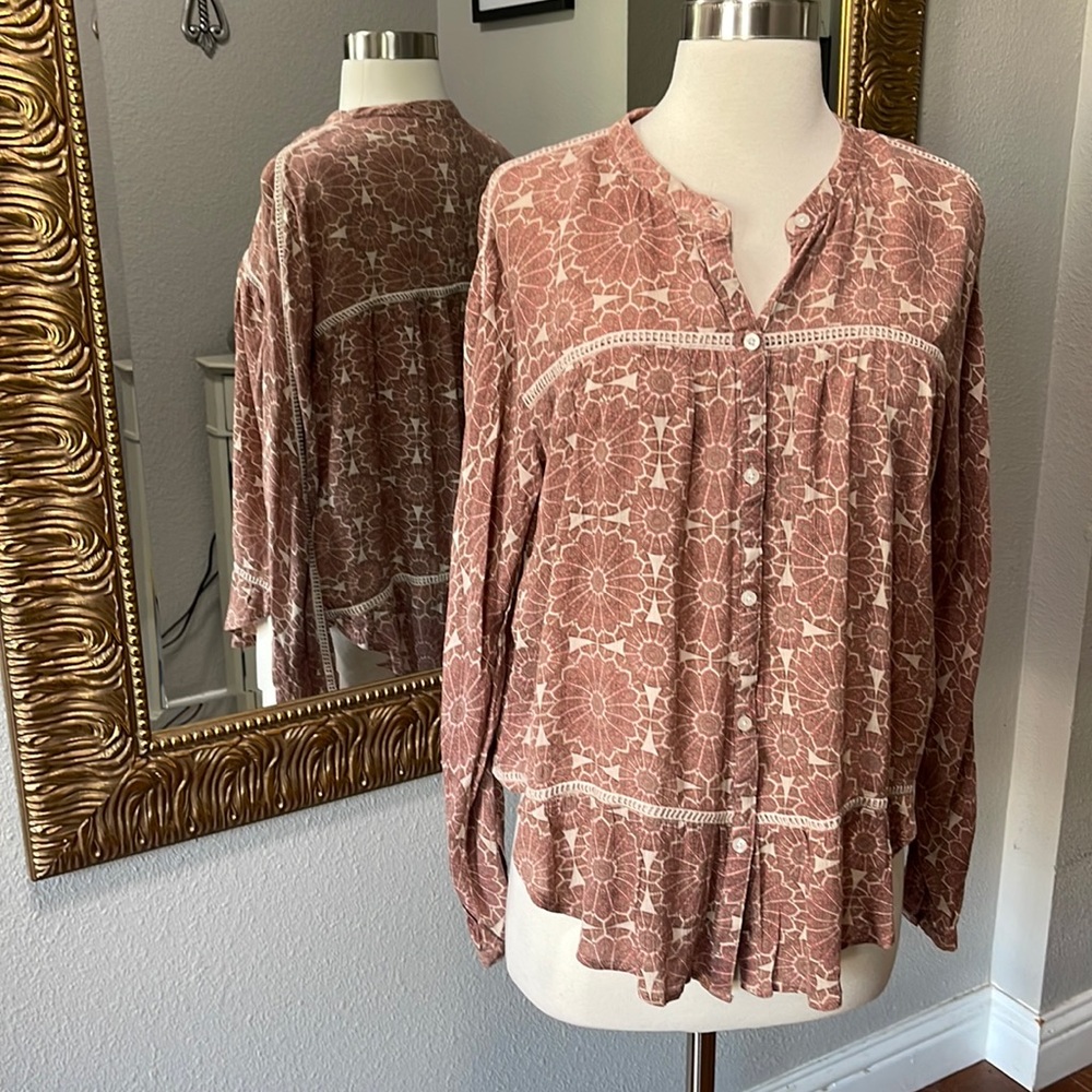 Max Jeans Dusty Rose Floral Button-Front Blouse